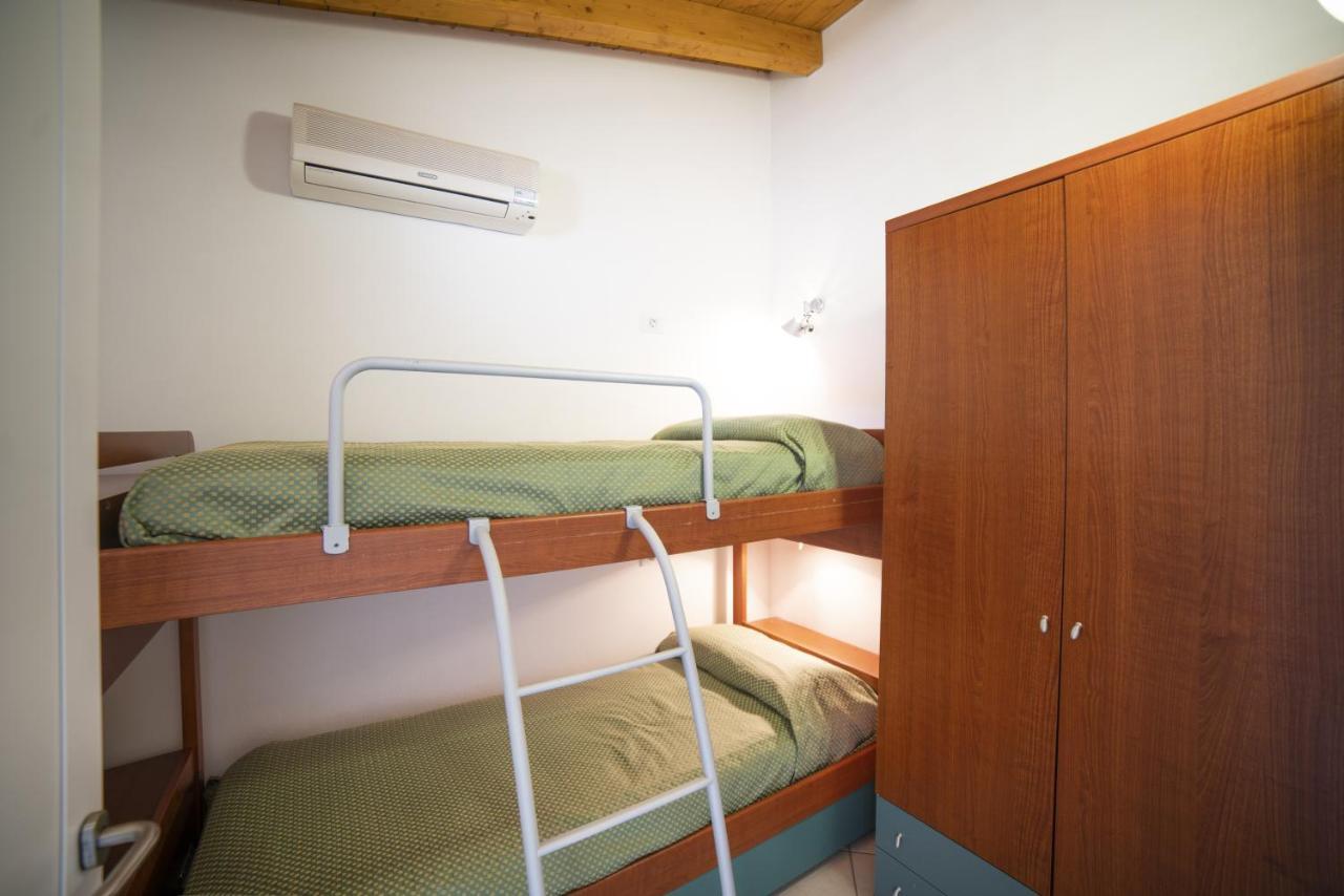 Residence Molino - Holiday Apartments マネルバ・デル・ガルダ エクステリア 写真