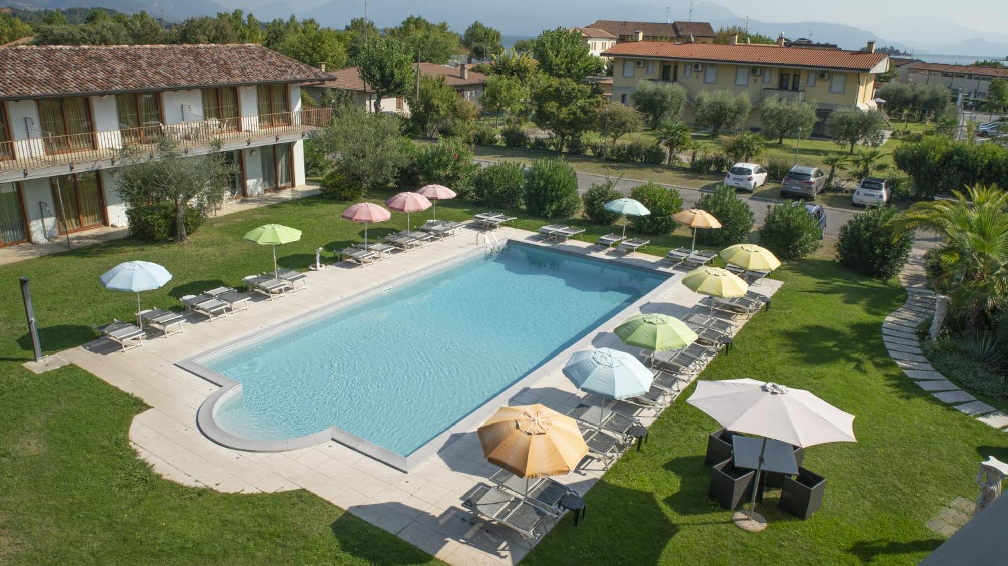 Residence Molino - Holiday Apartments マネルバ・デル・ガルダ エクステリア 写真