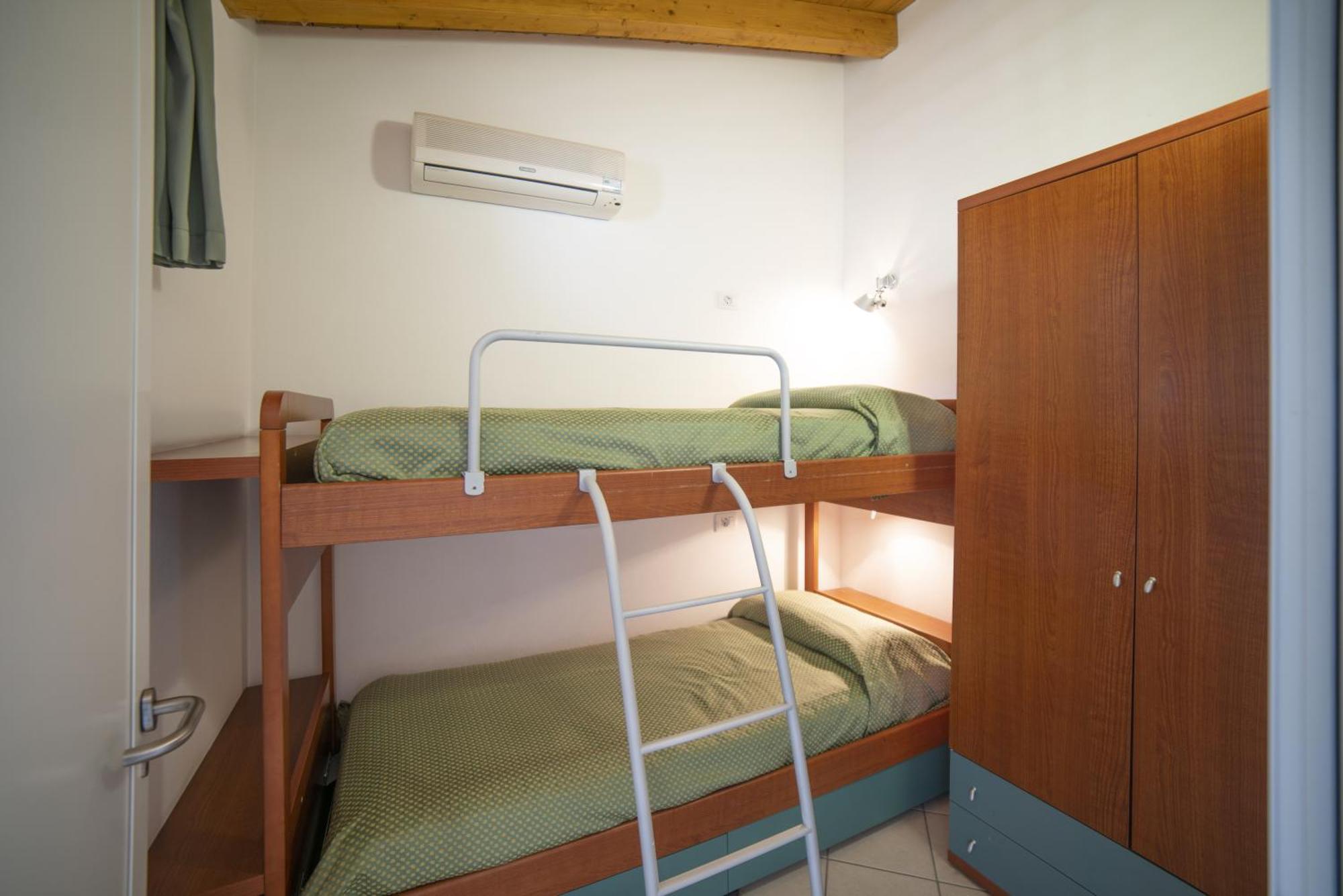 Residence Molino - Holiday Apartments マネルバ・デル・ガルダ エクステリア 写真