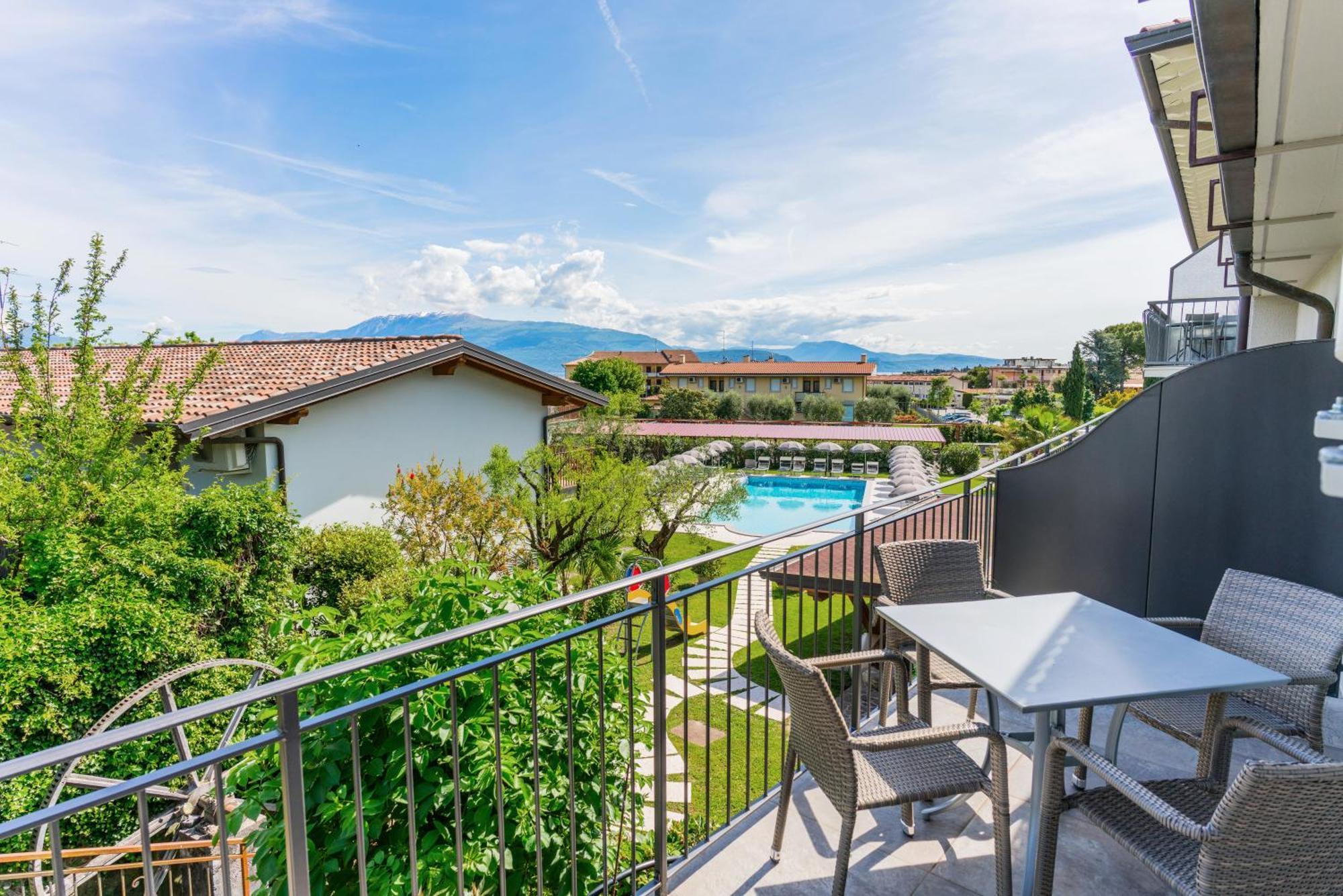 Residence Molino - Holiday Apartments マネルバ・デル・ガルダ エクステリア 写真
