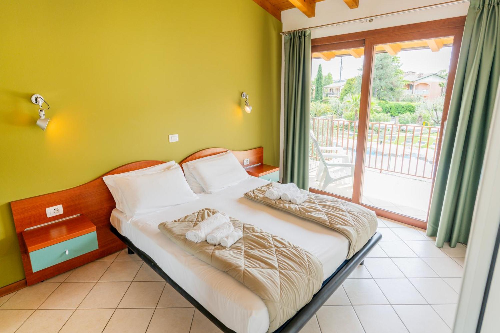 Residence Molino - Holiday Apartments マネルバ・デル・ガルダ エクステリア 写真