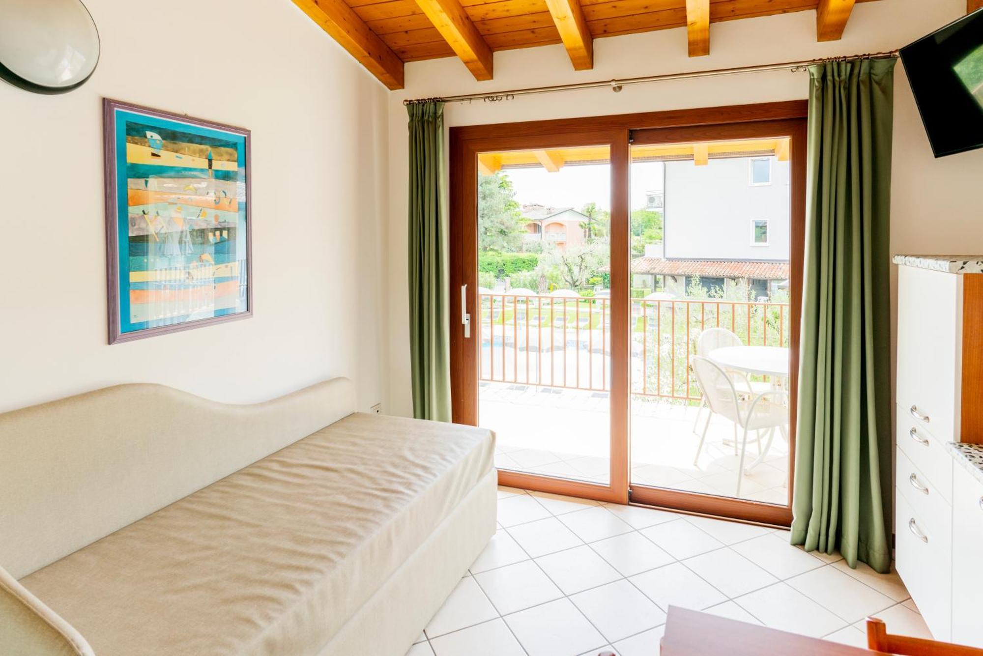 Residence Molino - Holiday Apartments マネルバ・デル・ガルダ エクステリア 写真