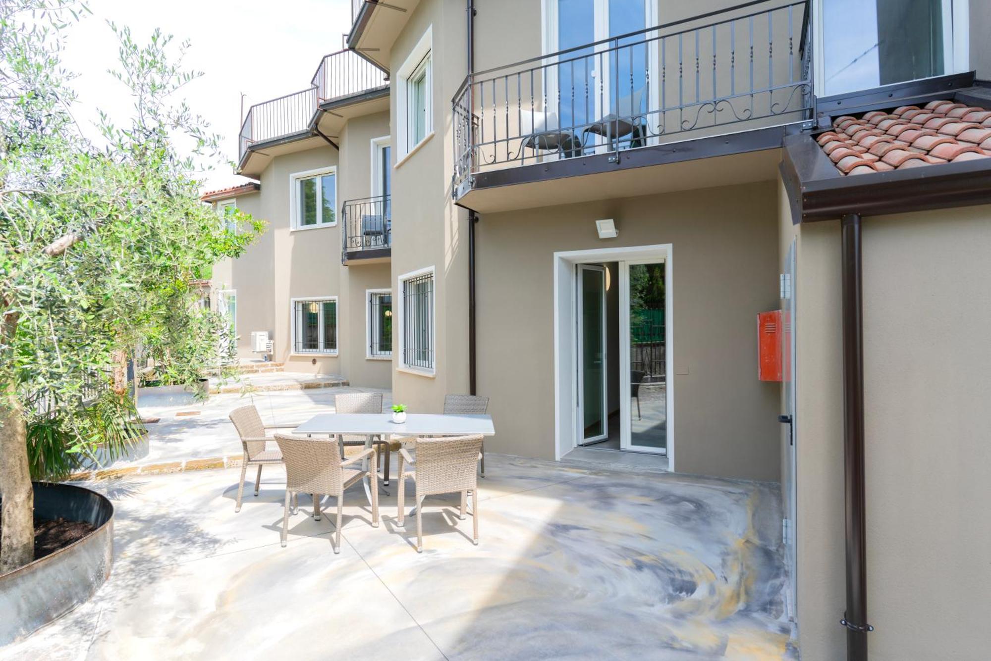 Residence Molino - Holiday Apartments マネルバ・デル・ガルダ エクステリア 写真