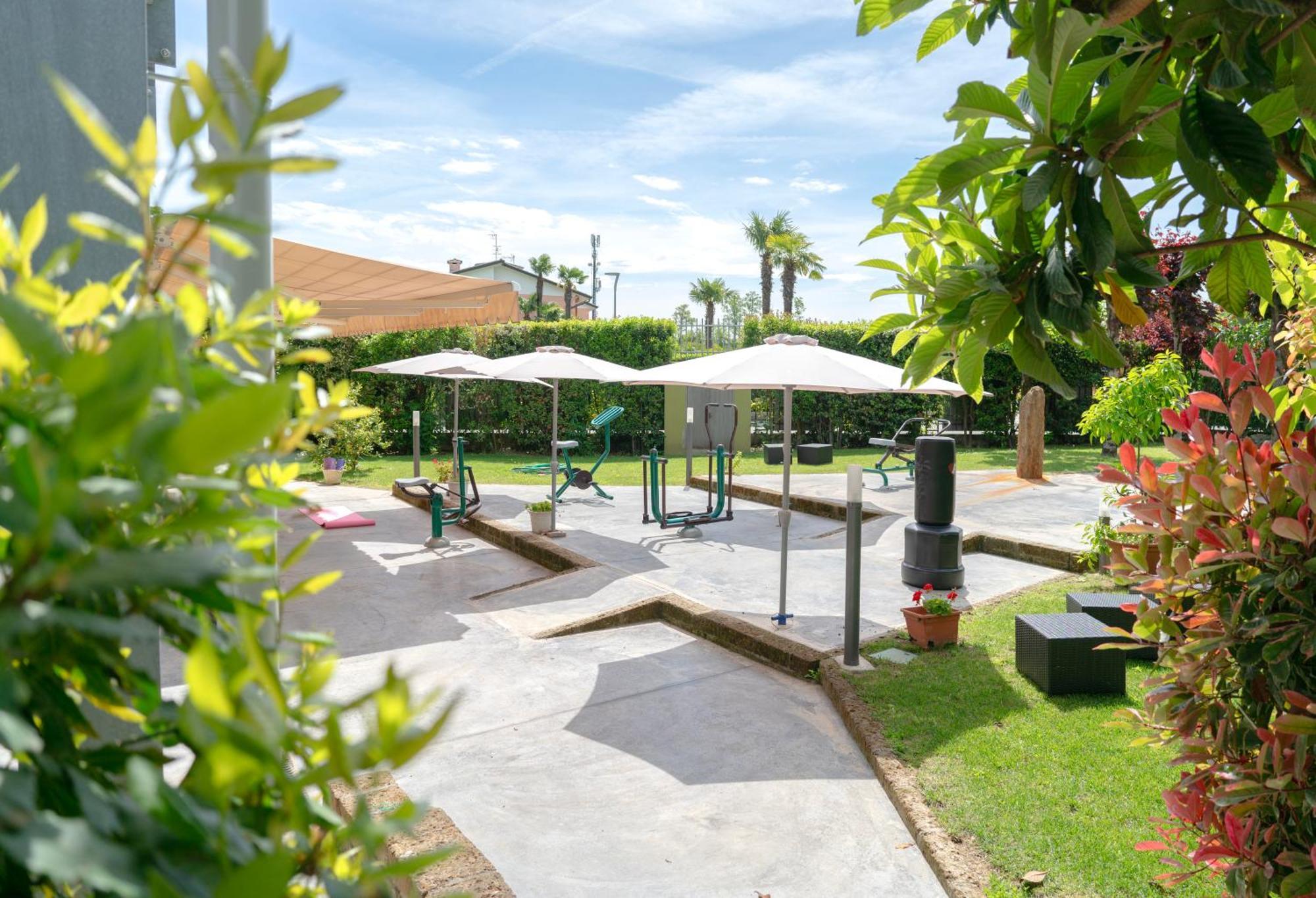 Residence Molino - Holiday Apartments マネルバ・デル・ガルダ エクステリア 写真
