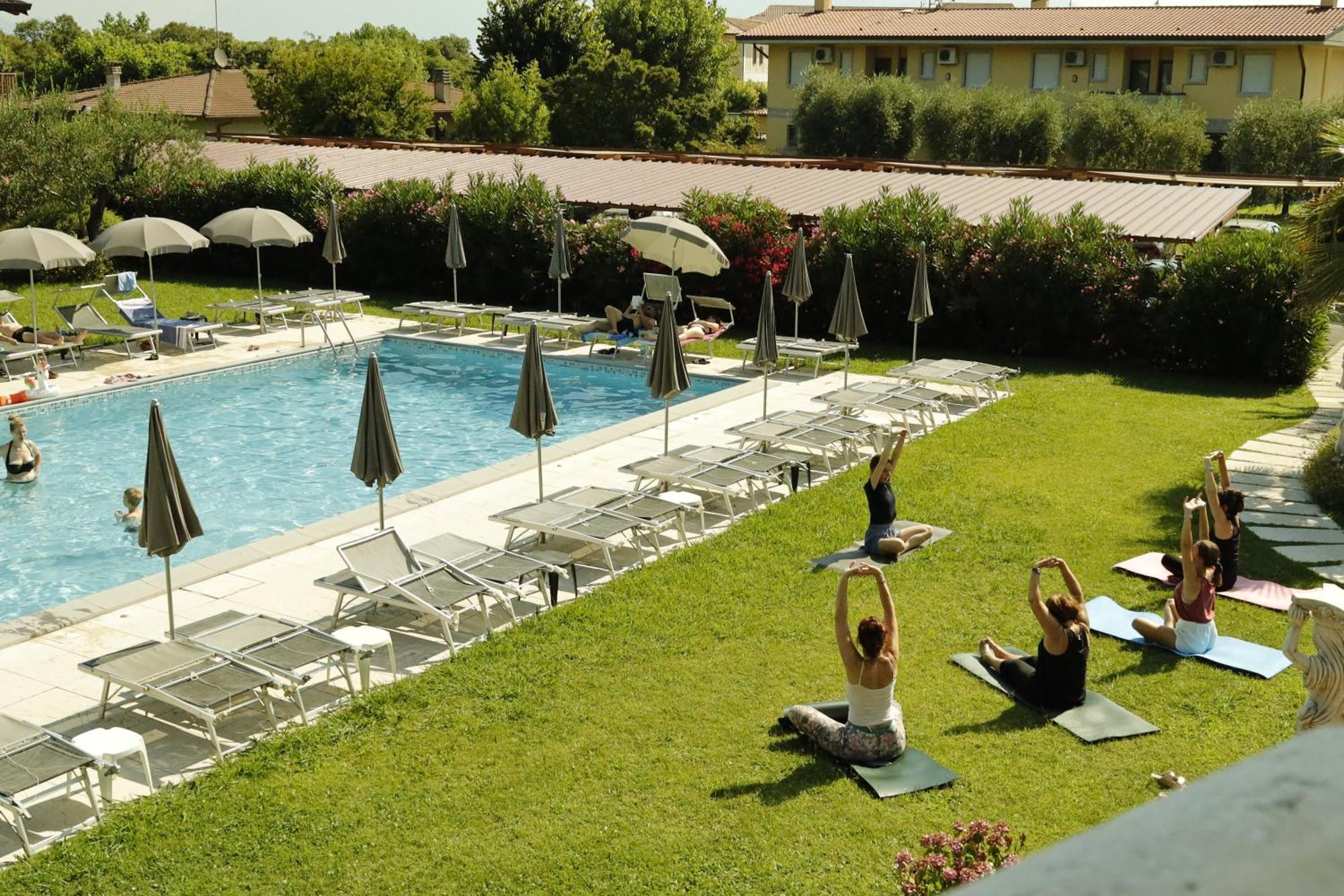 Residence Molino - Holiday Apartments マネルバ・デル・ガルダ エクステリア 写真
